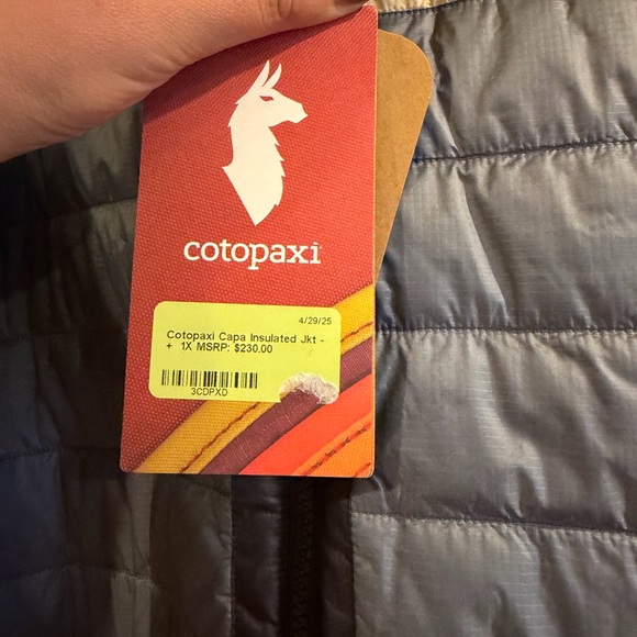 NWT Women’s XL Cotopaxi Blue and Cream Light Puffer Jacket - Picture 3 of 8